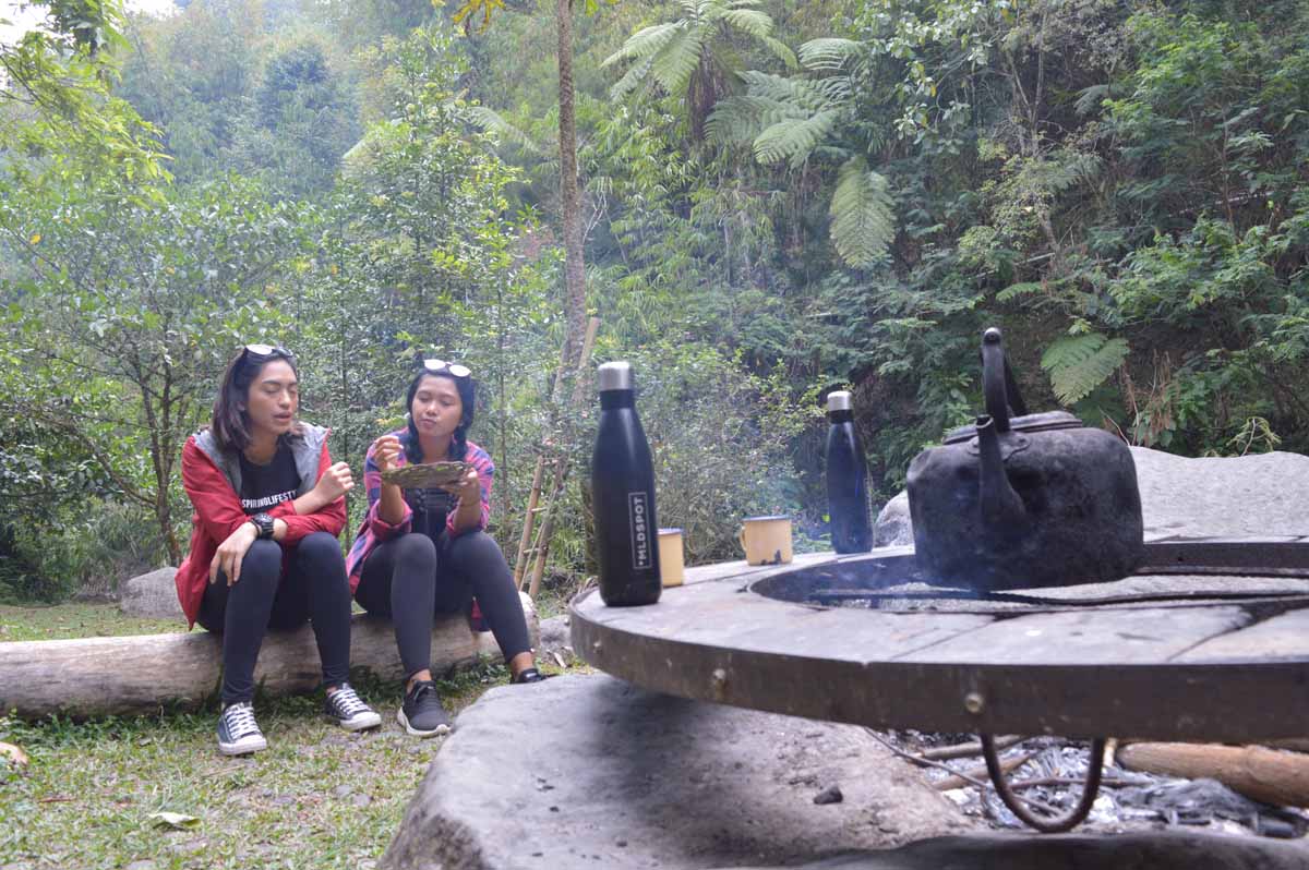 Satya Winnie: Memaknai Traveling Bukan Hanya Soal Kesenangan